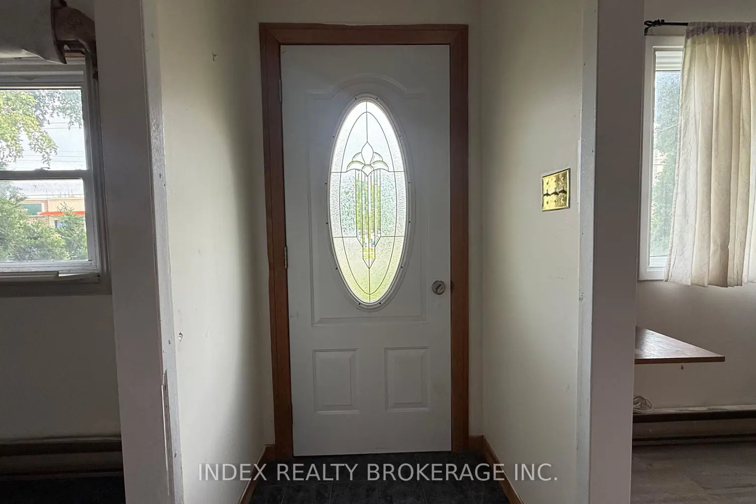 394 Bridge Street photo 4