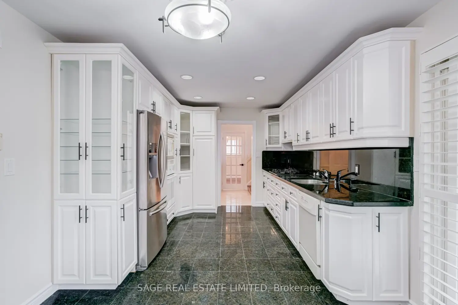 40 Beamsville Drive photo 5
