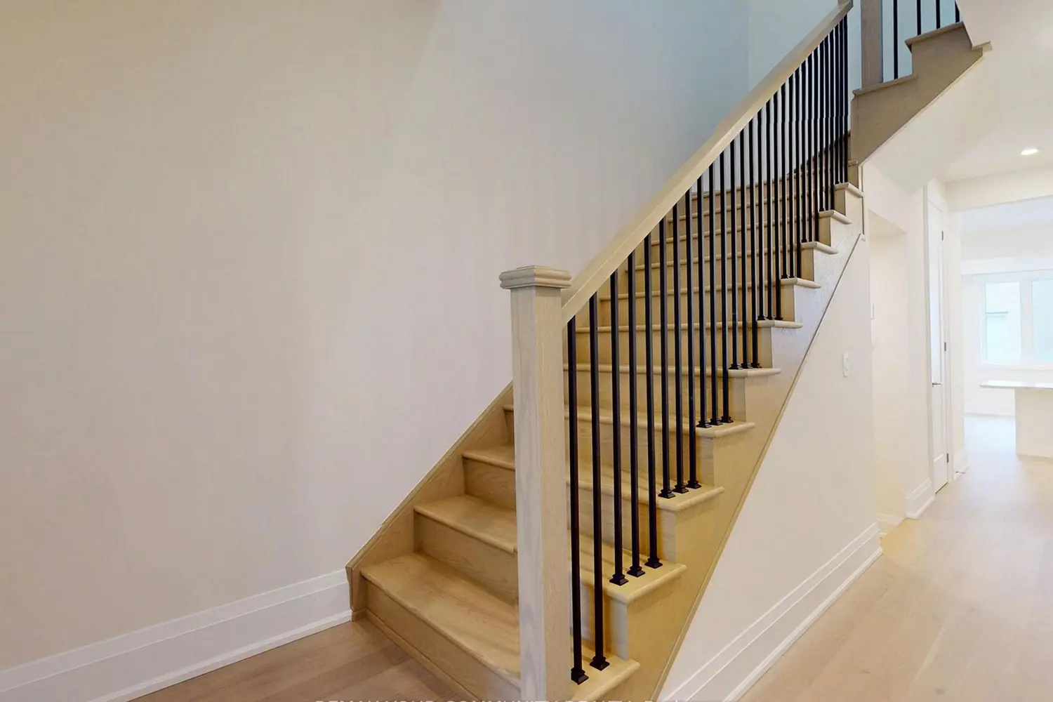 43 Schmeltzer Crescent photo 3