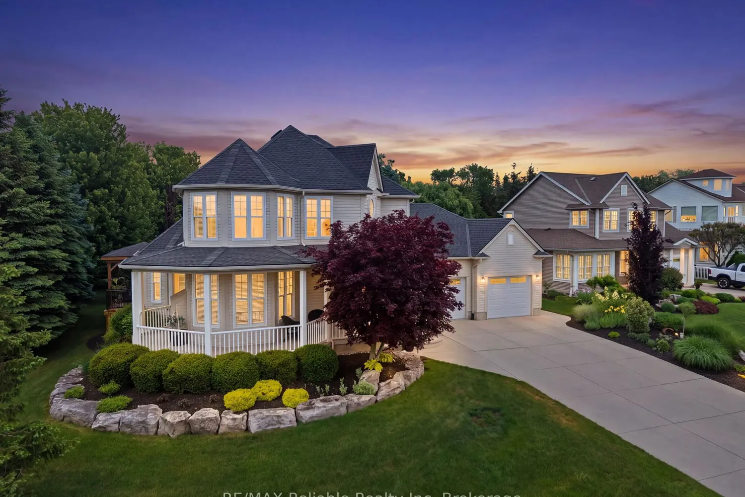 11 Harbour Court