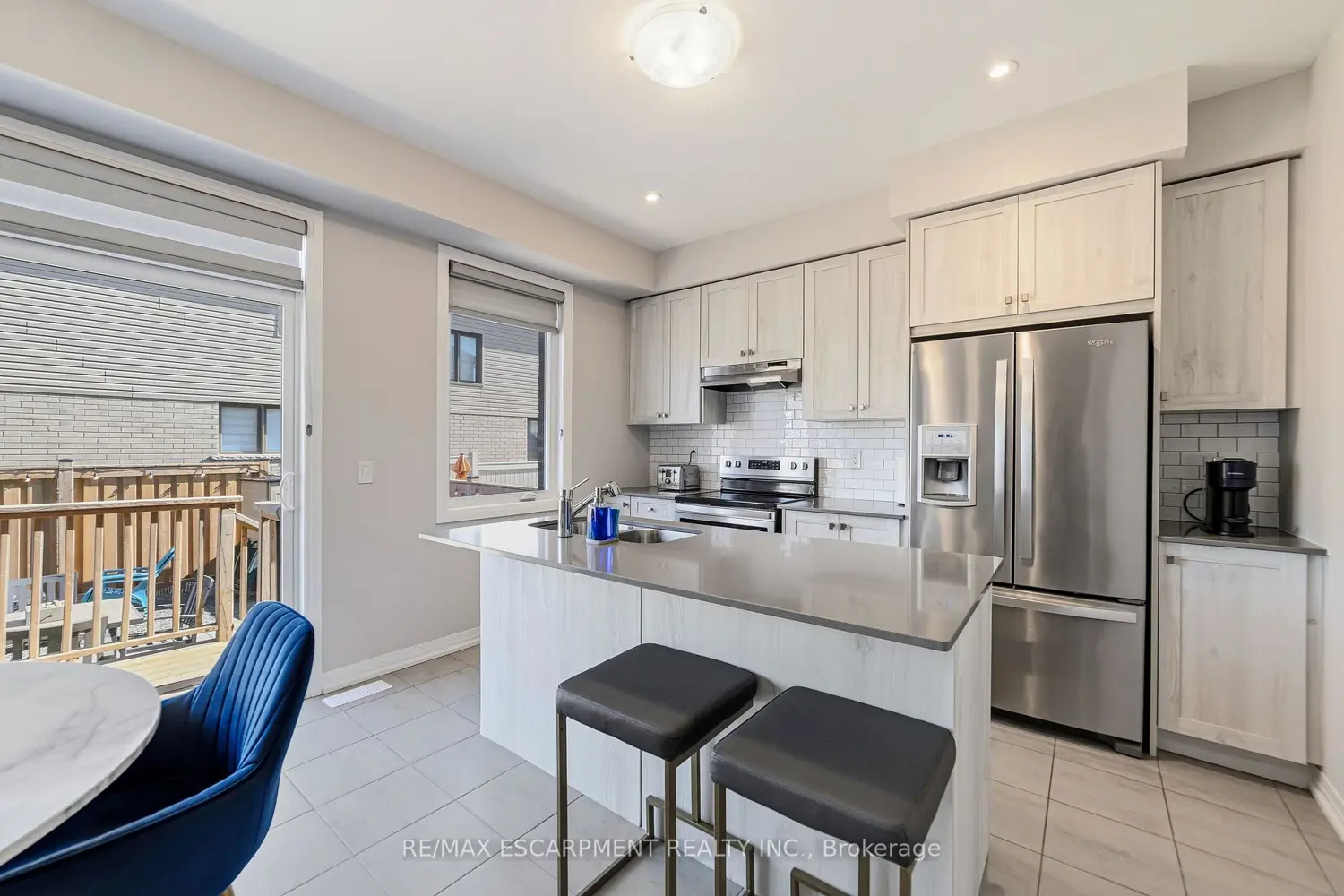 8 Pinnacle Court photo 4