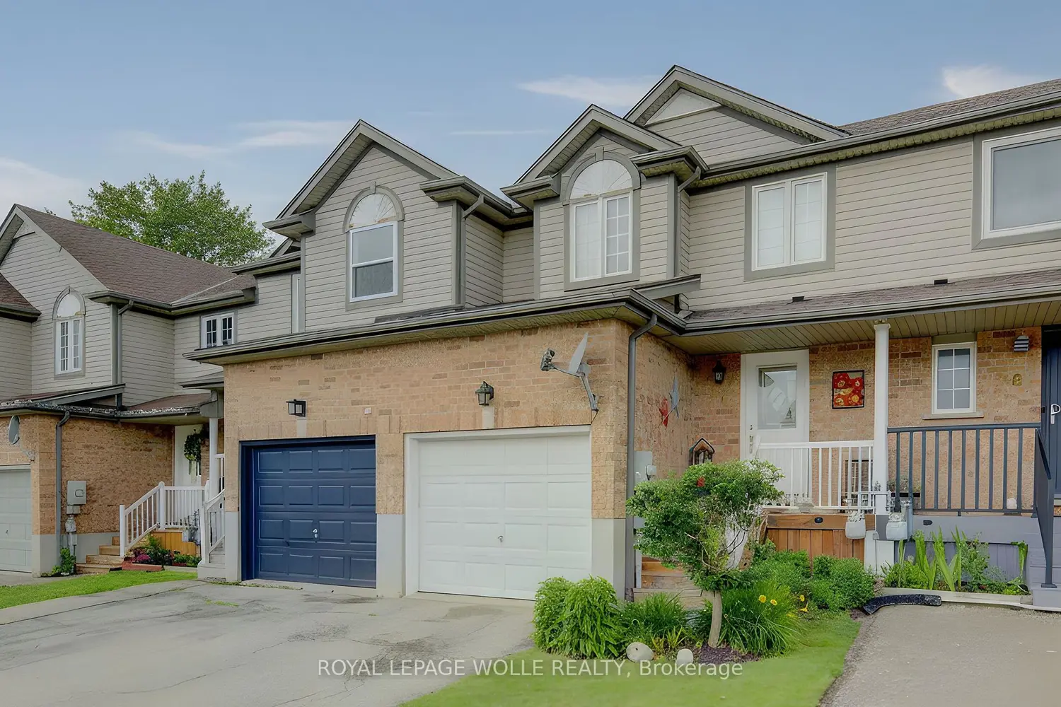 60 Foxglove Crescent