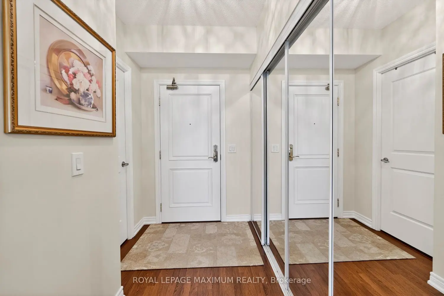9245 Jane Street 914 photo 2