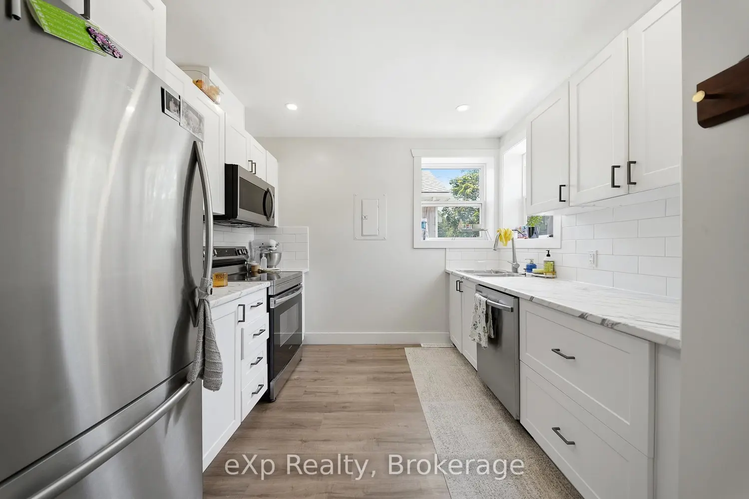 87 Golfdale Road photo 2