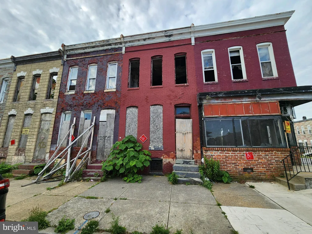 2403 E Biddle Street, Baltimore, MD 21213 photo 2