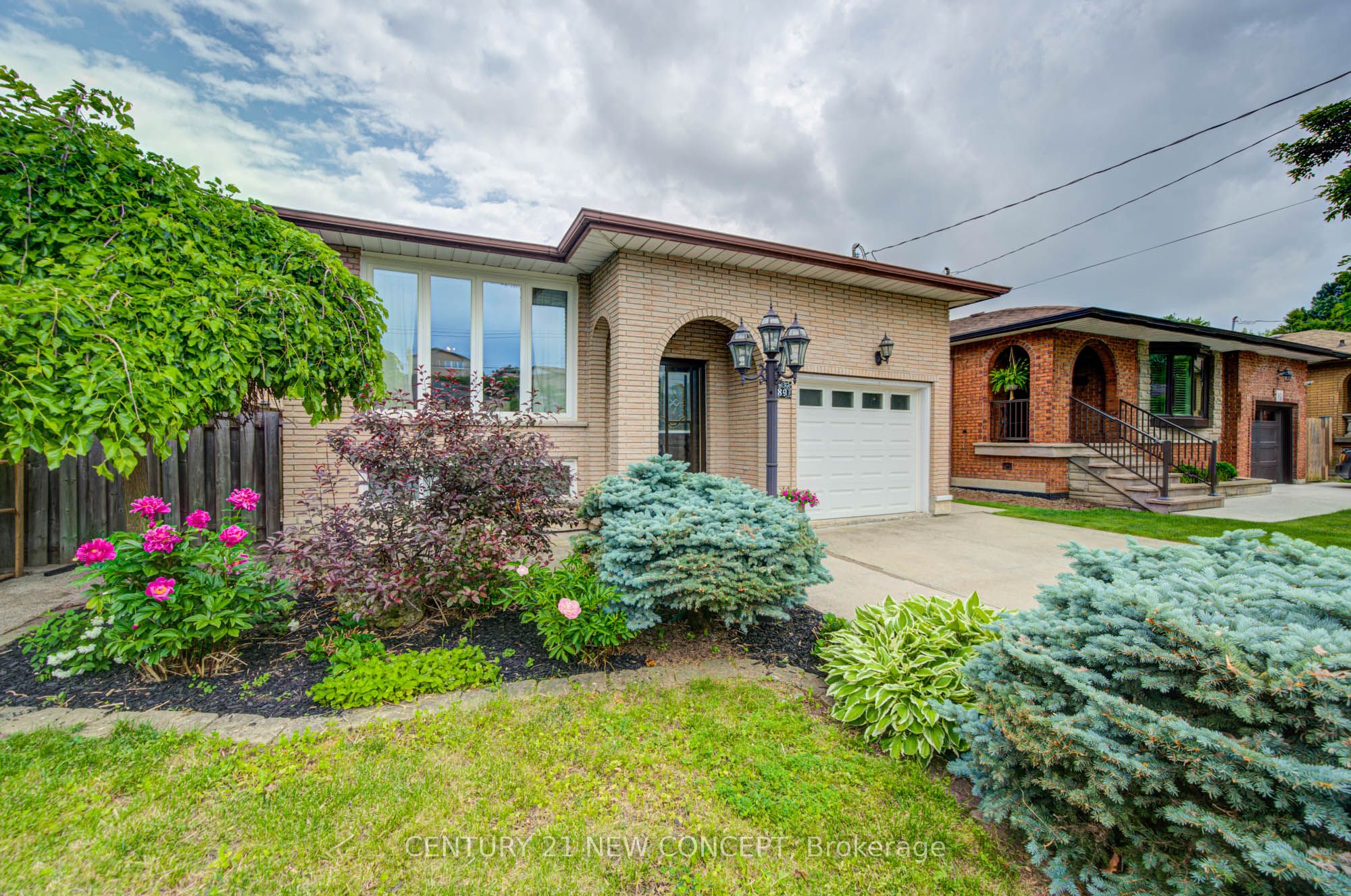 89 Greencedar Drive, Hamilton, ON, L9C 6W4 photo 2