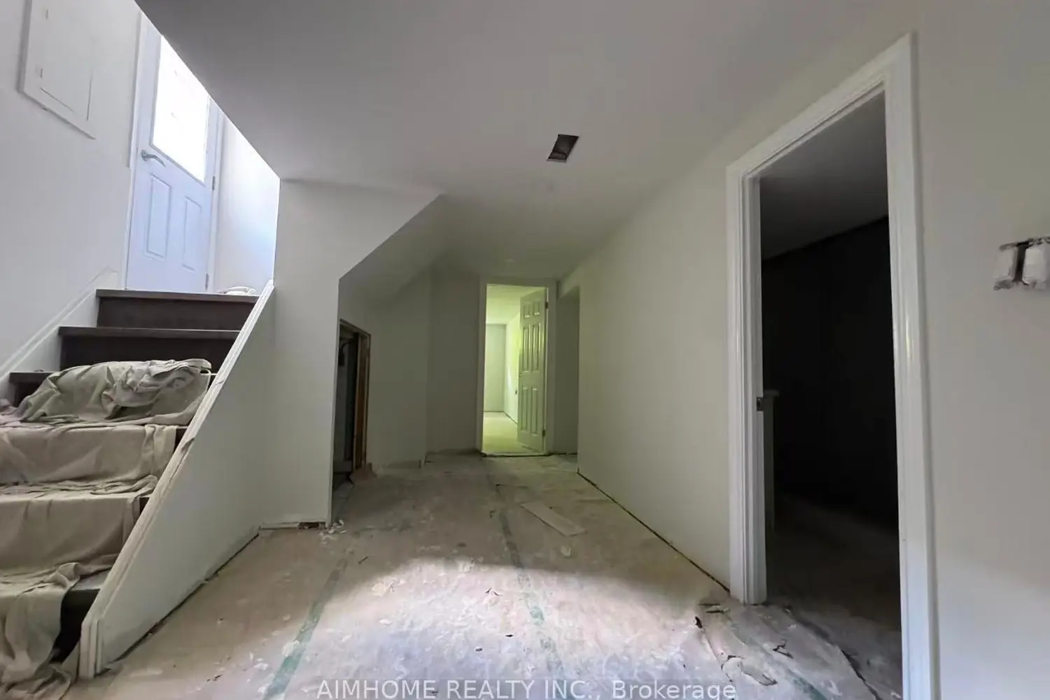 36 Moraine Hill Drive photo 5