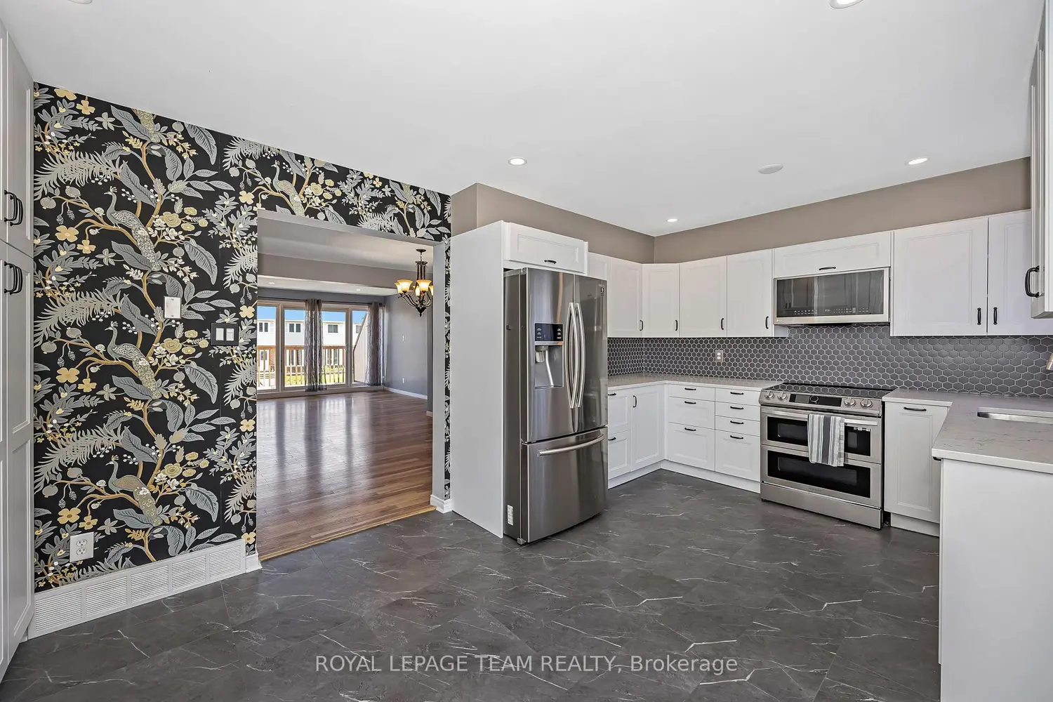 276 Dalehurst Drive C photo 5