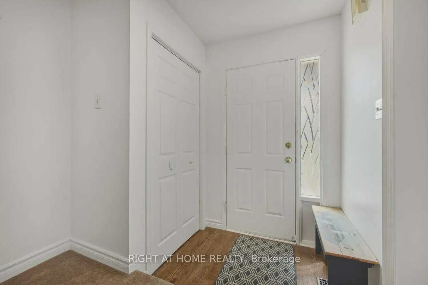 1033 Birchwood Drive photo 3