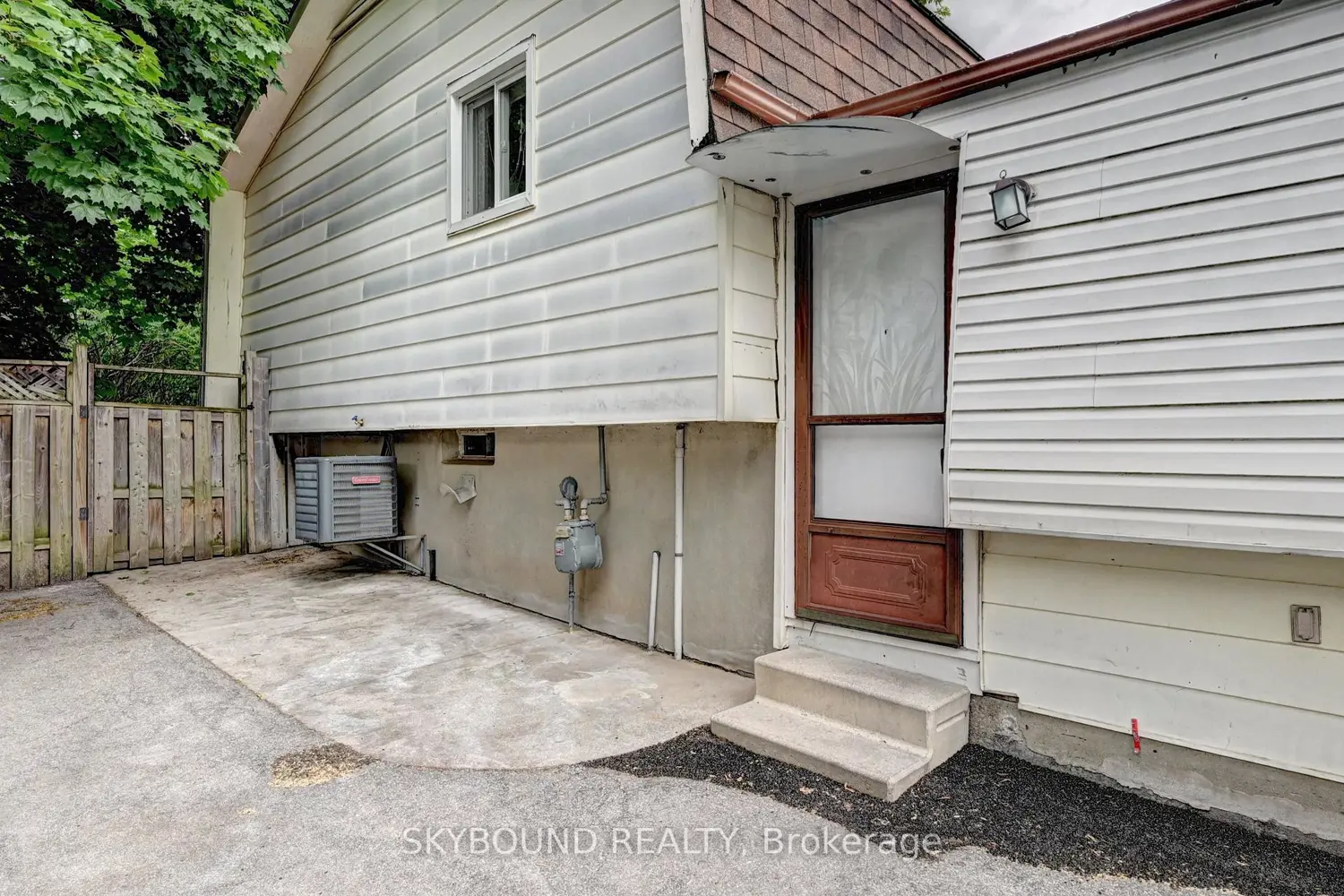 48 Cluthe Crescent photo 2