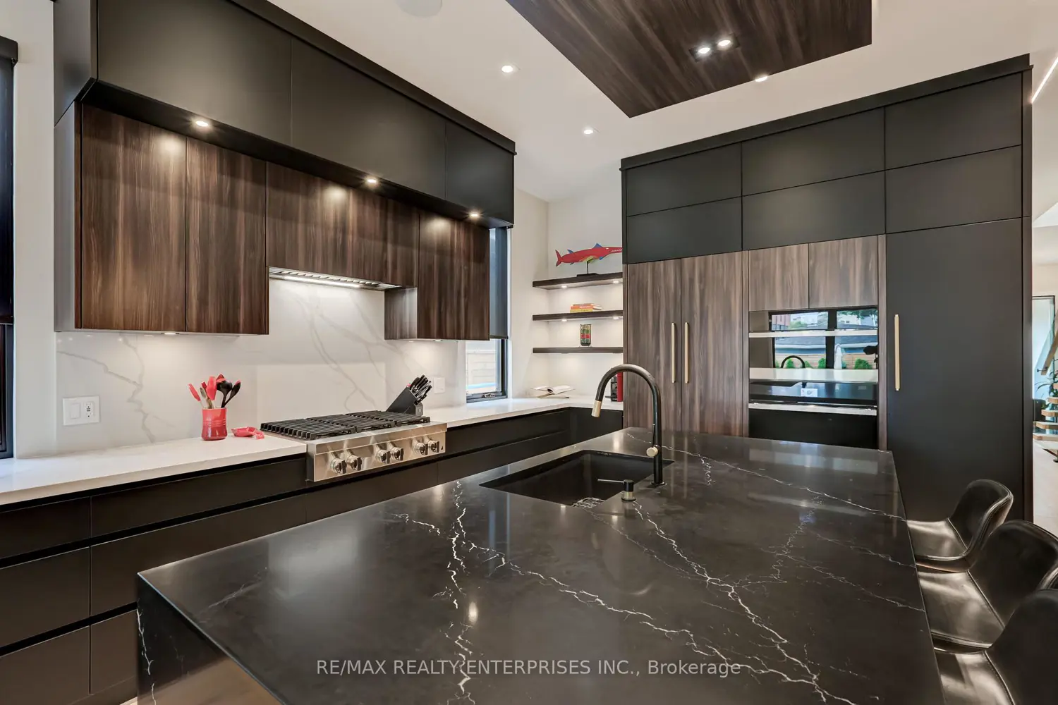 37 Oakwood Avenue photo 3