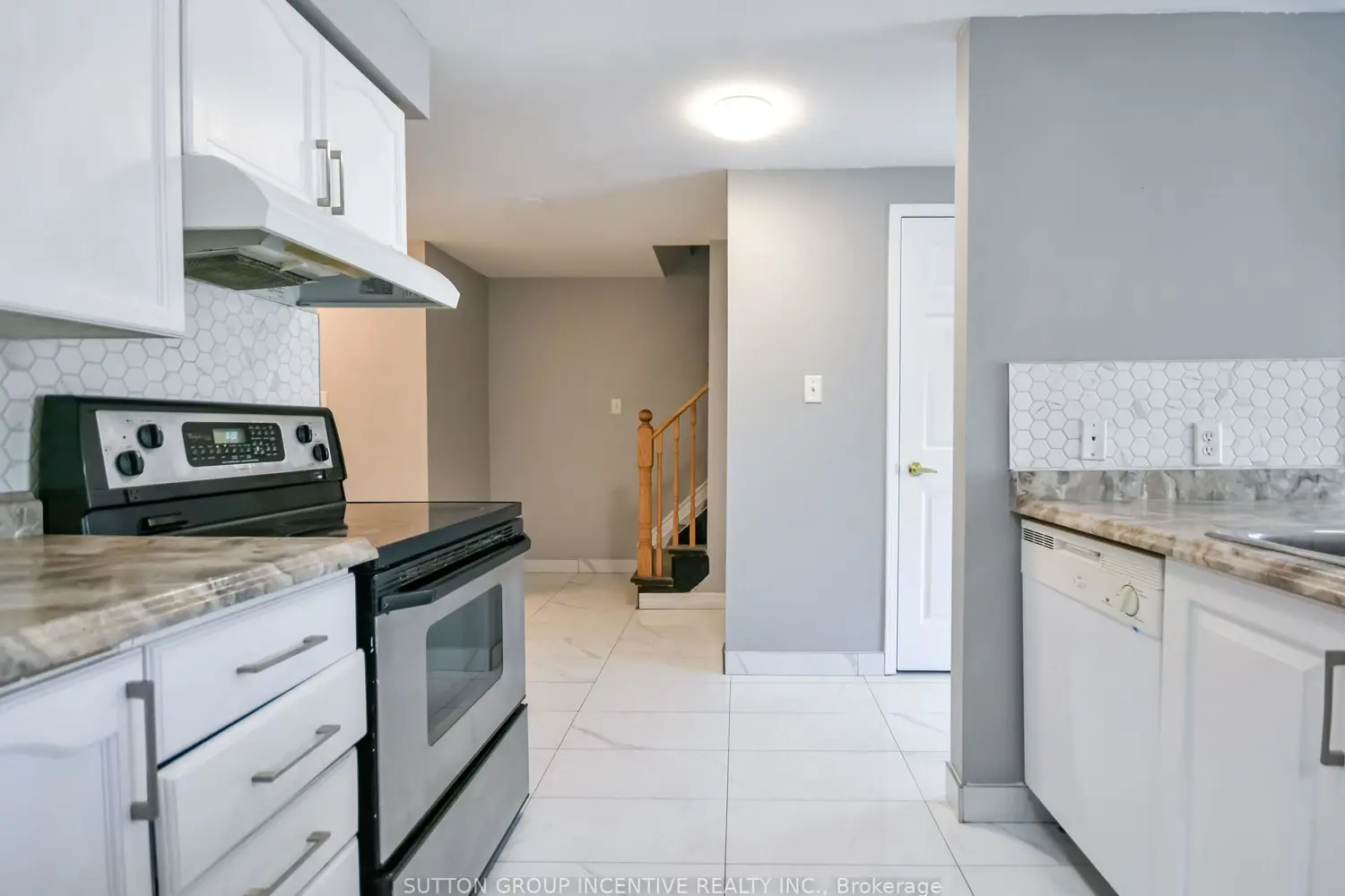 256 Dunsmore Lane photo 3