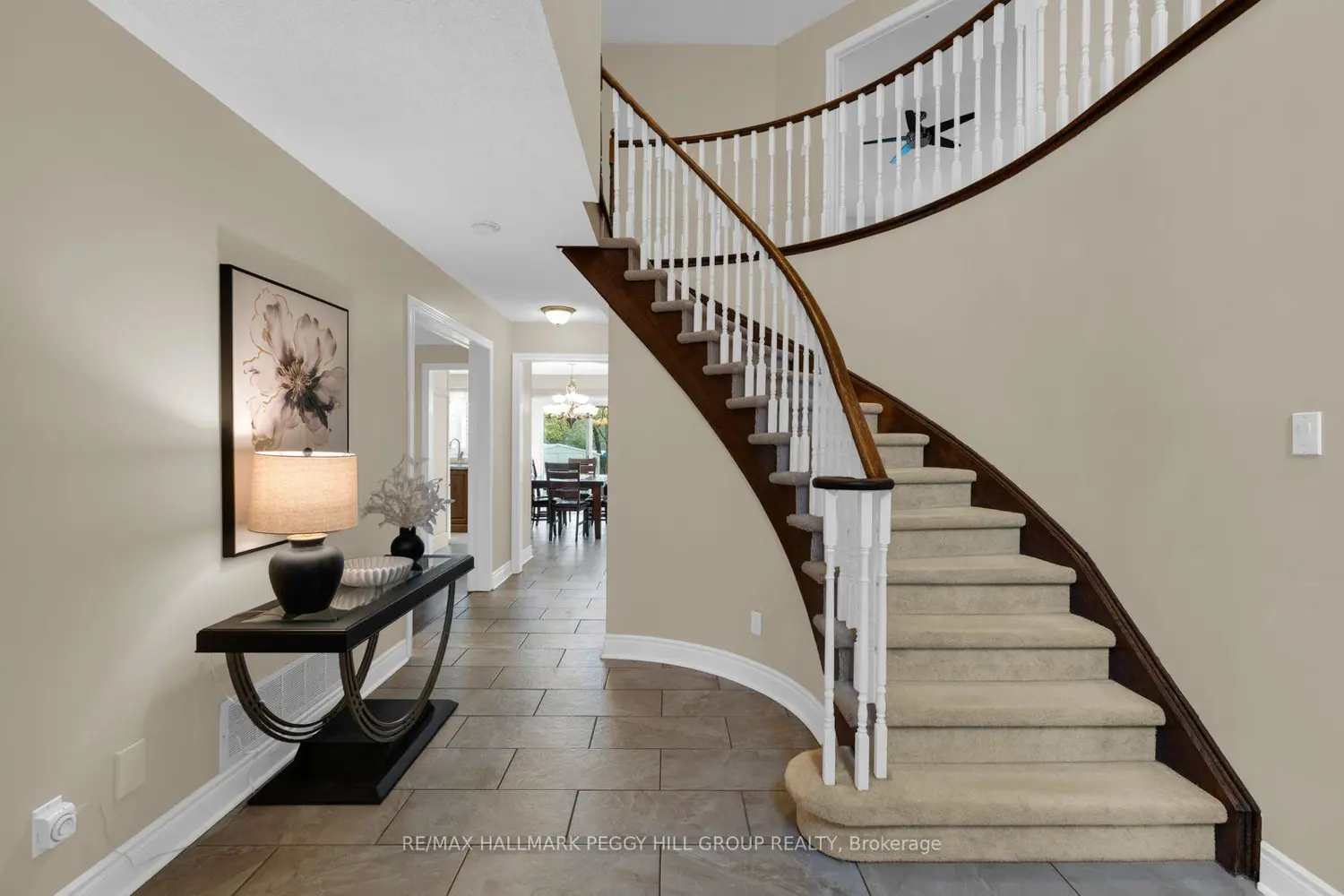 87 Cityview Circle photo 2