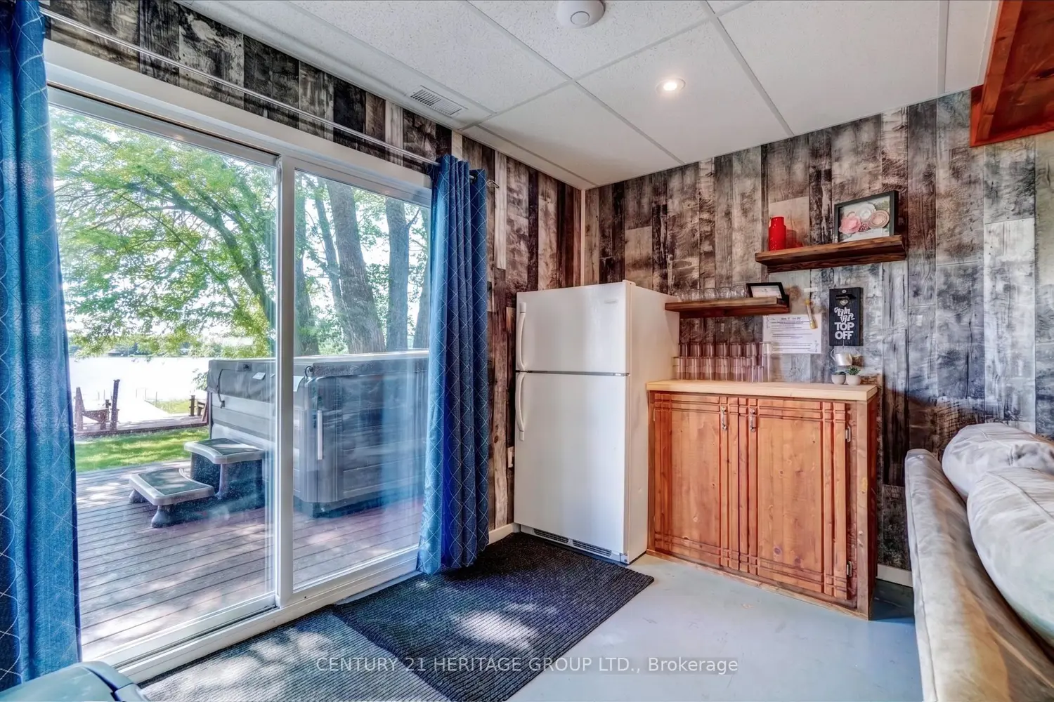 133 Oakdene Crescent photo 5