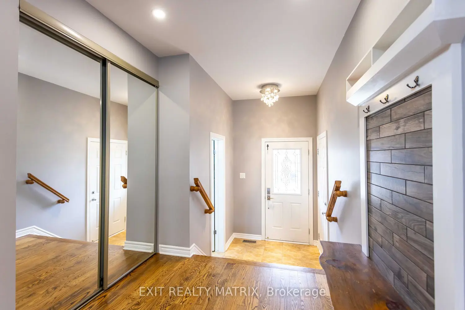 195 Tapley Place photo 2