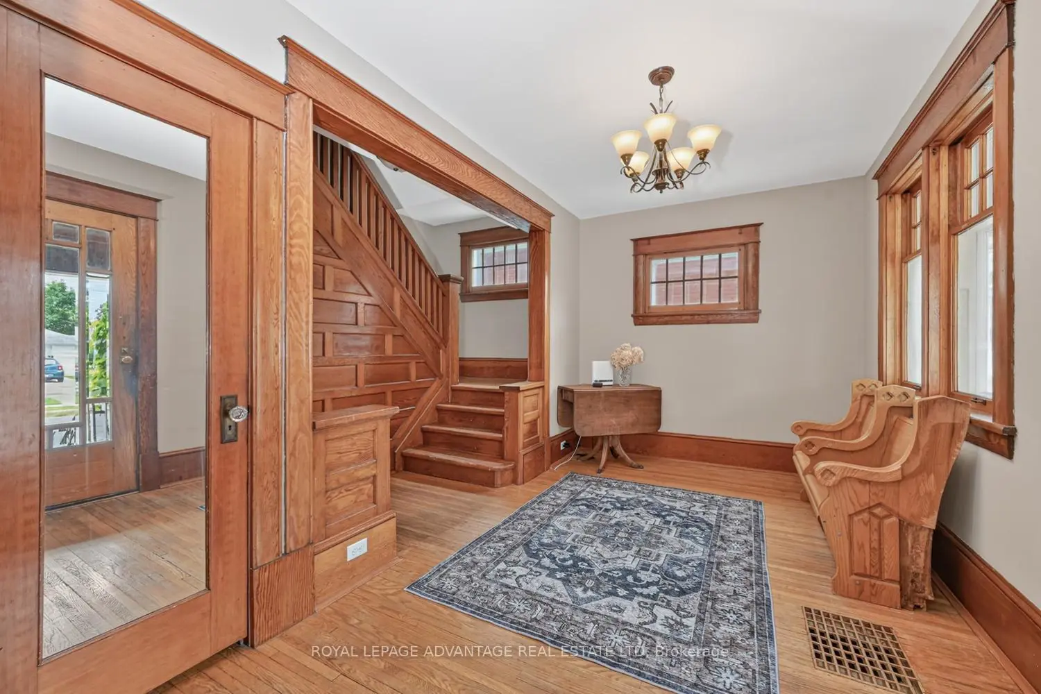 73 Mcgill Street photo 4