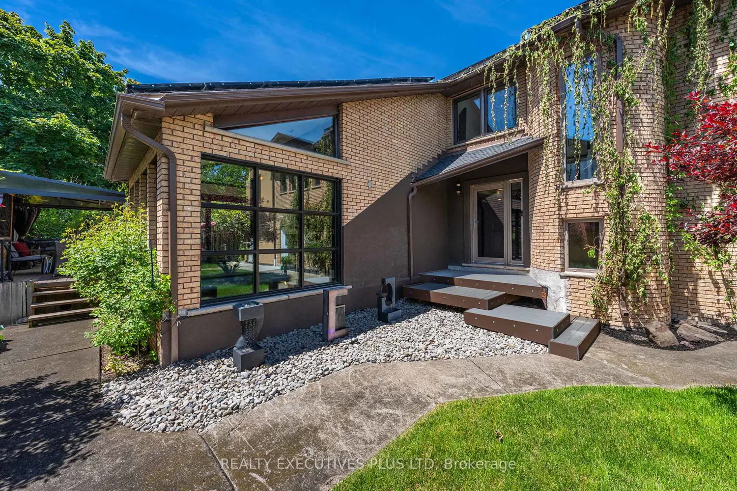 36 Lakeview Drive photo 5