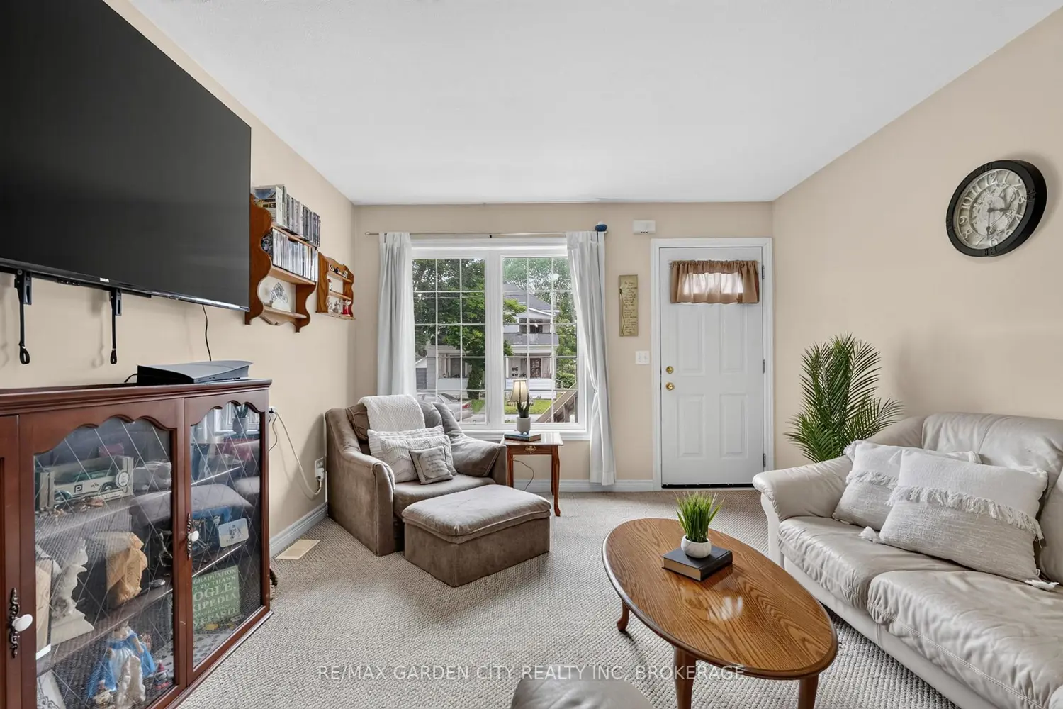 217 Pine Street photo 4