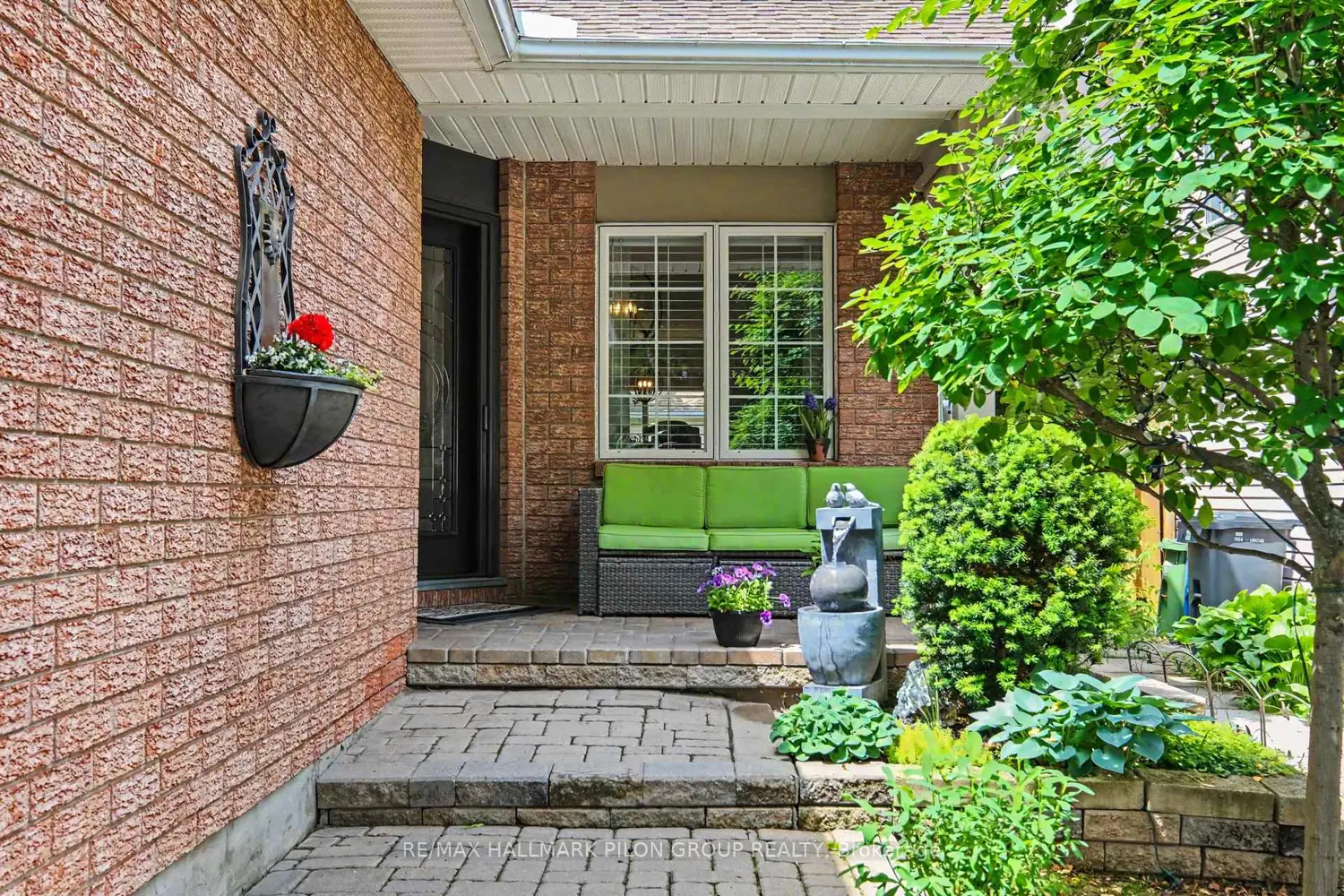 1466 Shawinigan Street photo 2