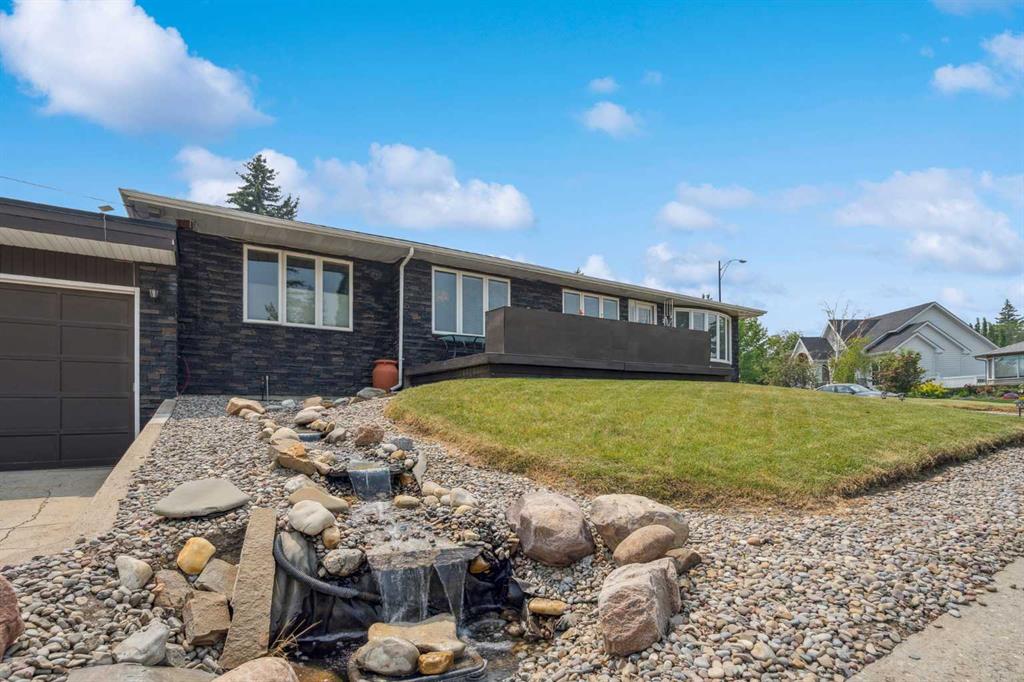 25 Manor Road SW, Calgary, AB, T2V 2A1 photo 3