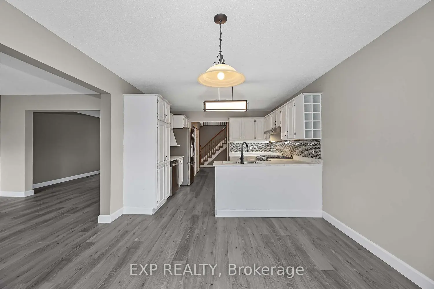 1797 Belval Crescent photo 4