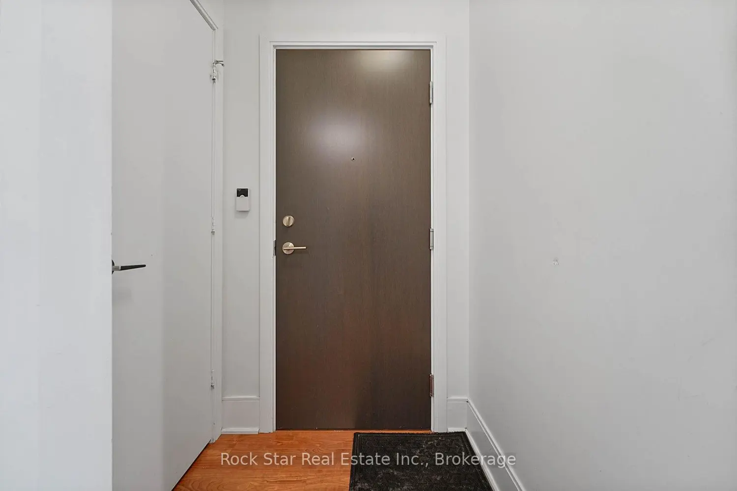 181 Wynford Drive 706 photo 2