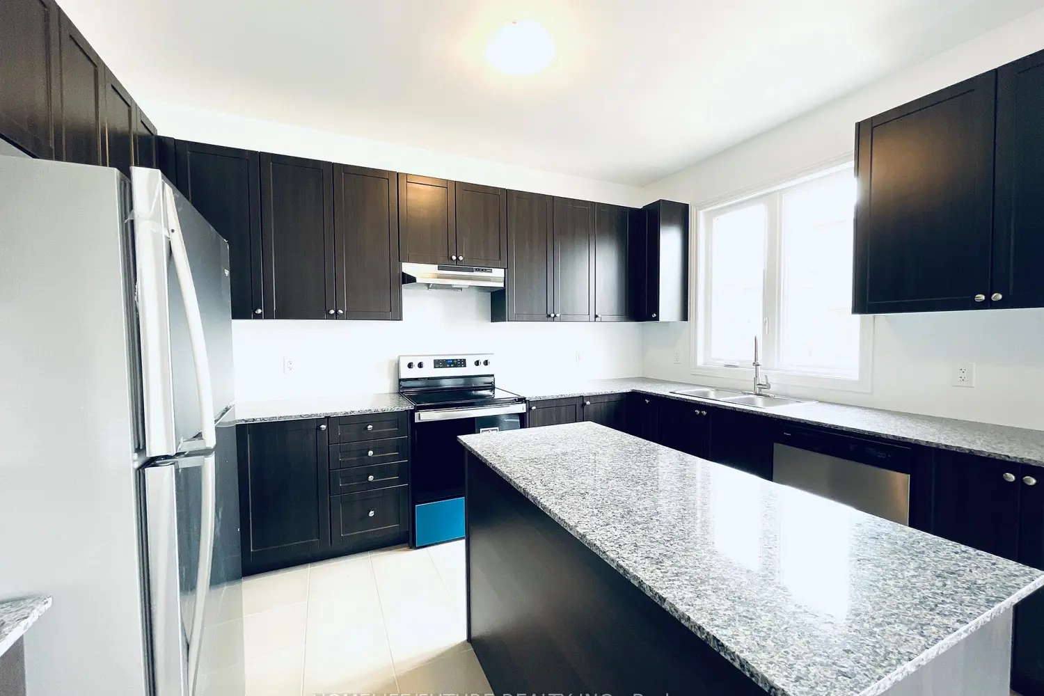18 Aitchison Avenue photo 5