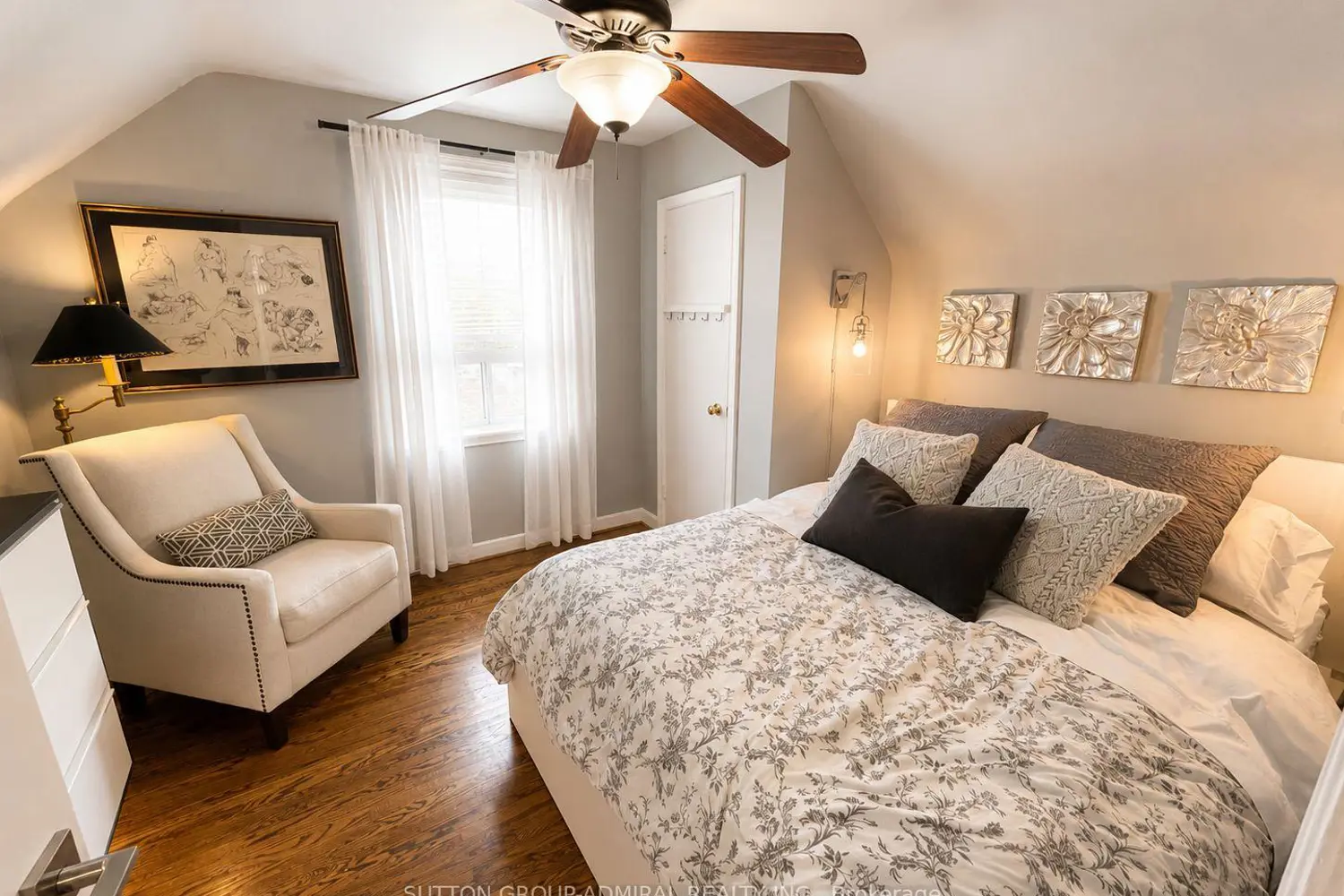 41 Athabaska Avenue photo 5