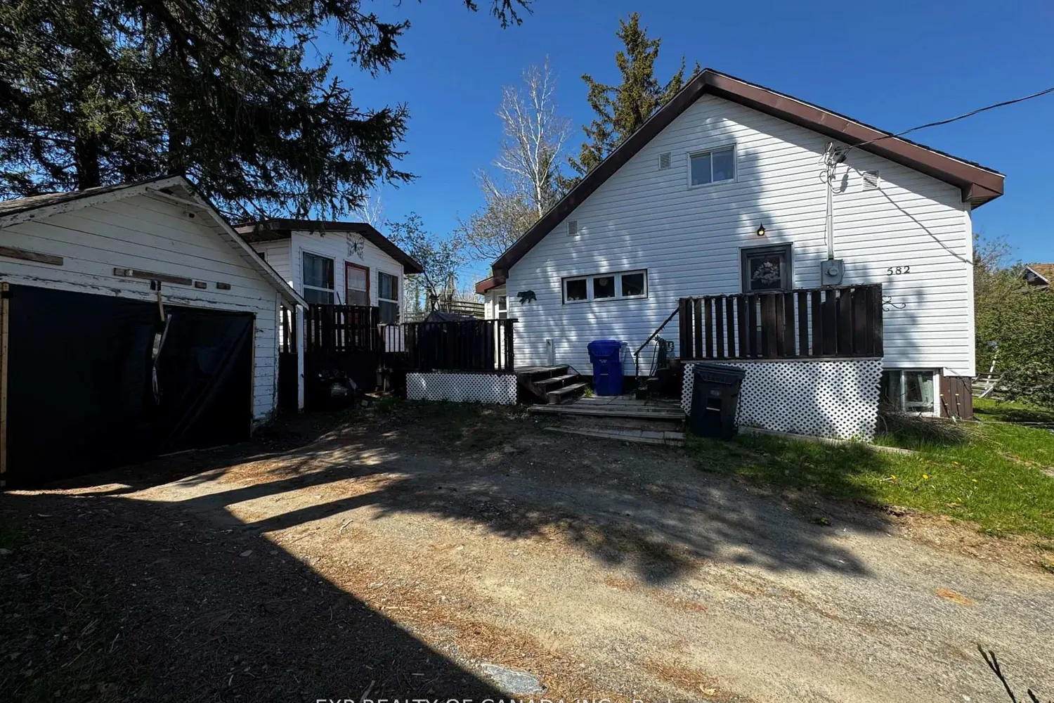 582 Government Road photo 2