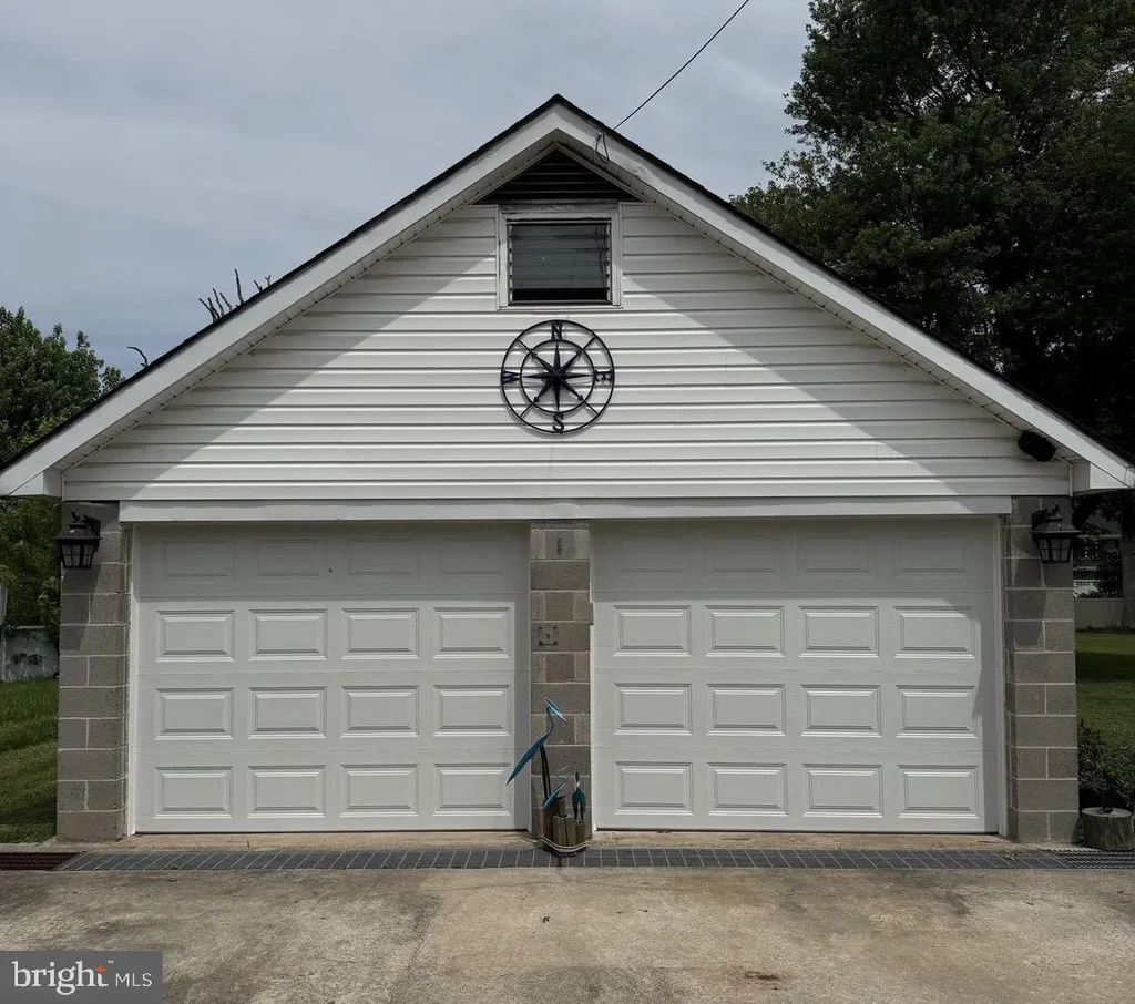 1626 Cape May Road, Baltimore, MD 21221 photo 2