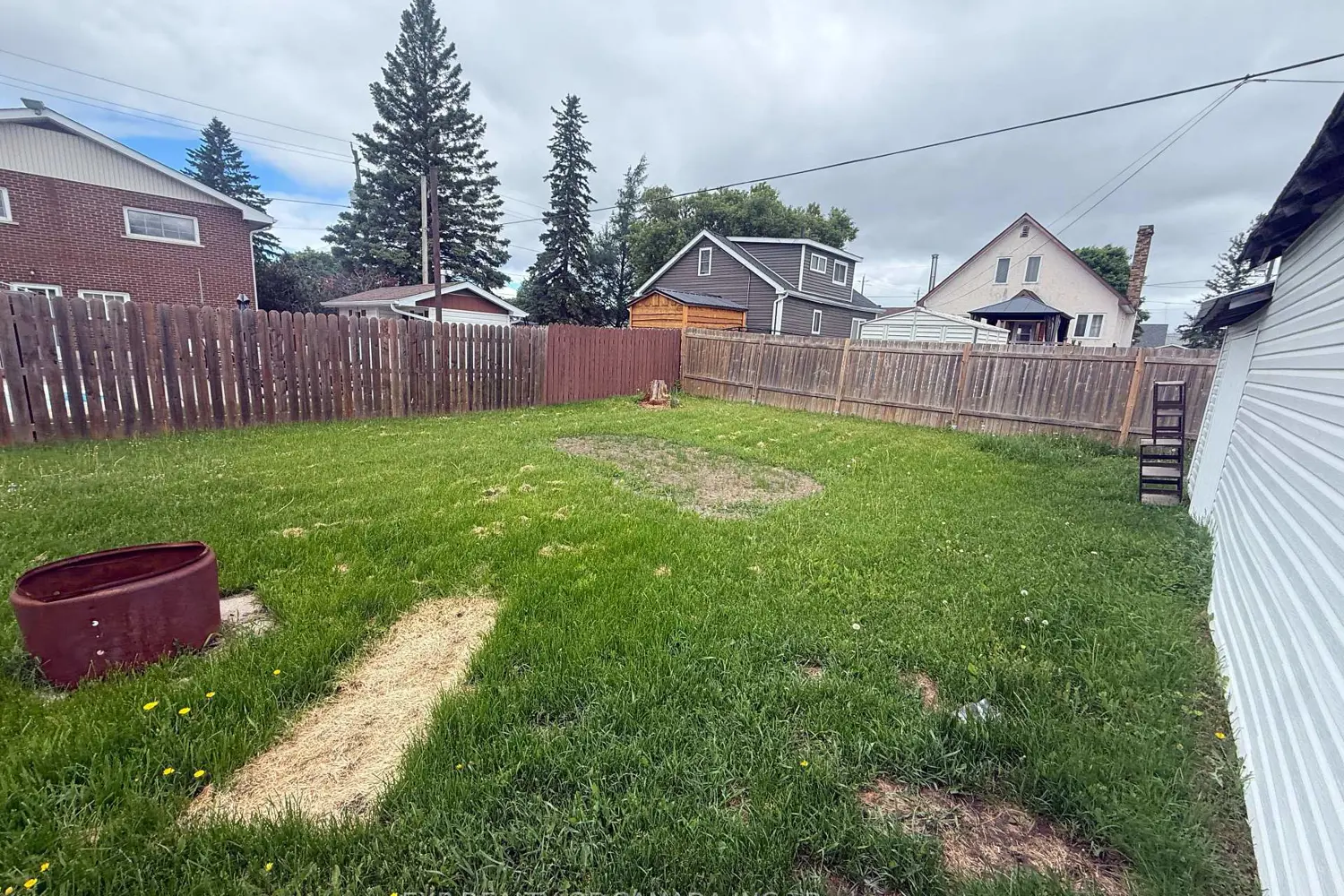 50 Cecil Avenue photo 3