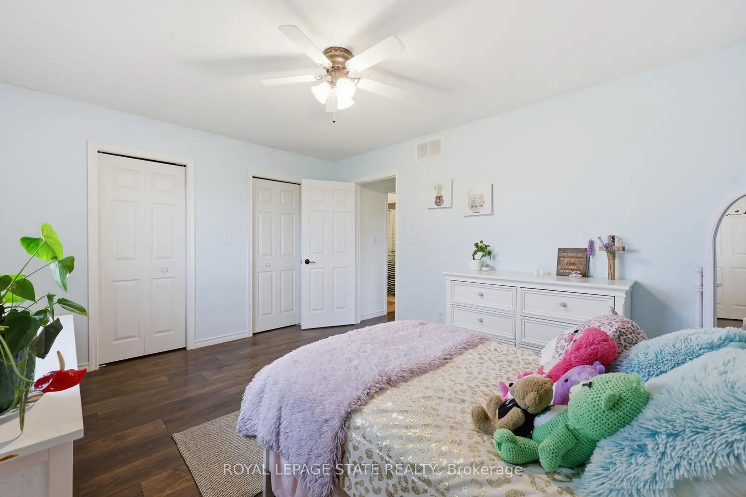 172 B King Street photo 5