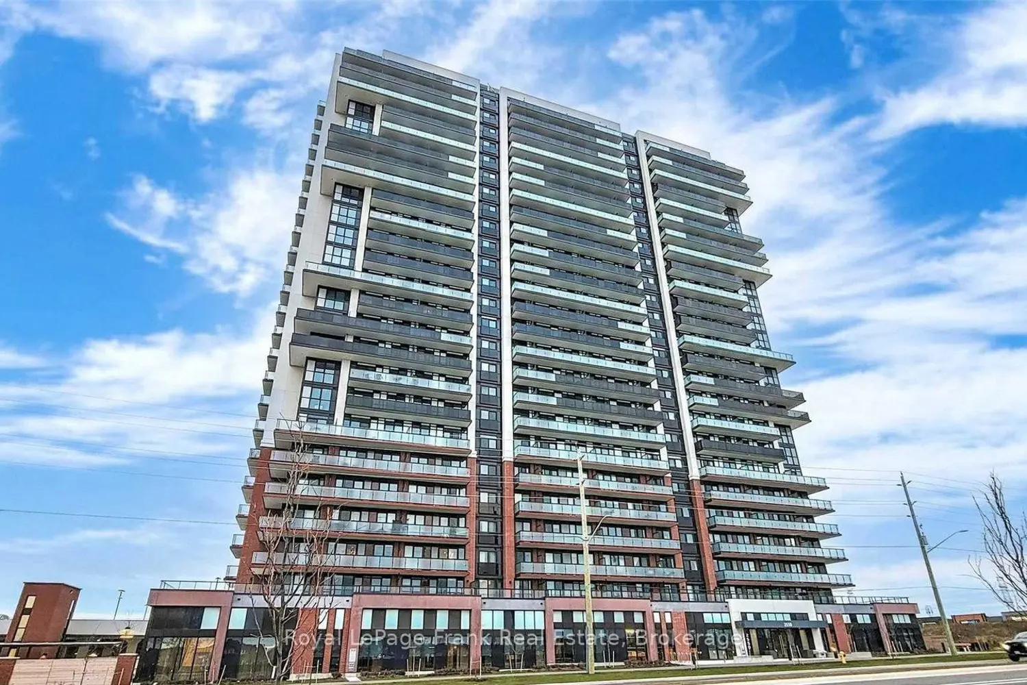 2550 Simcoe Street 2118 photo 3