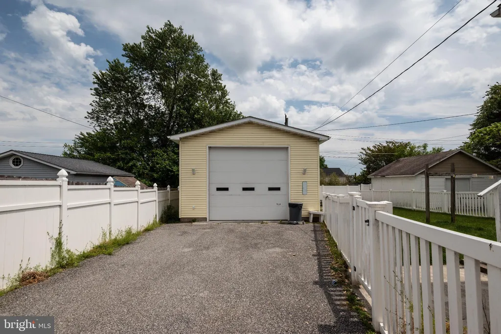 119 Leslie Avenue, Baltimore, MD 21236