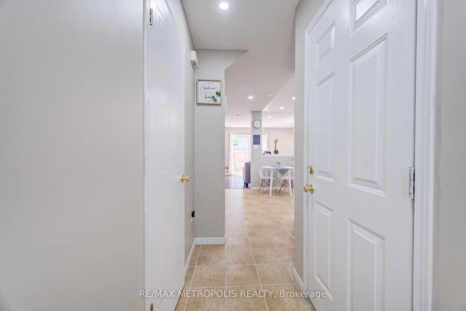 124 Gosling Gardens 37