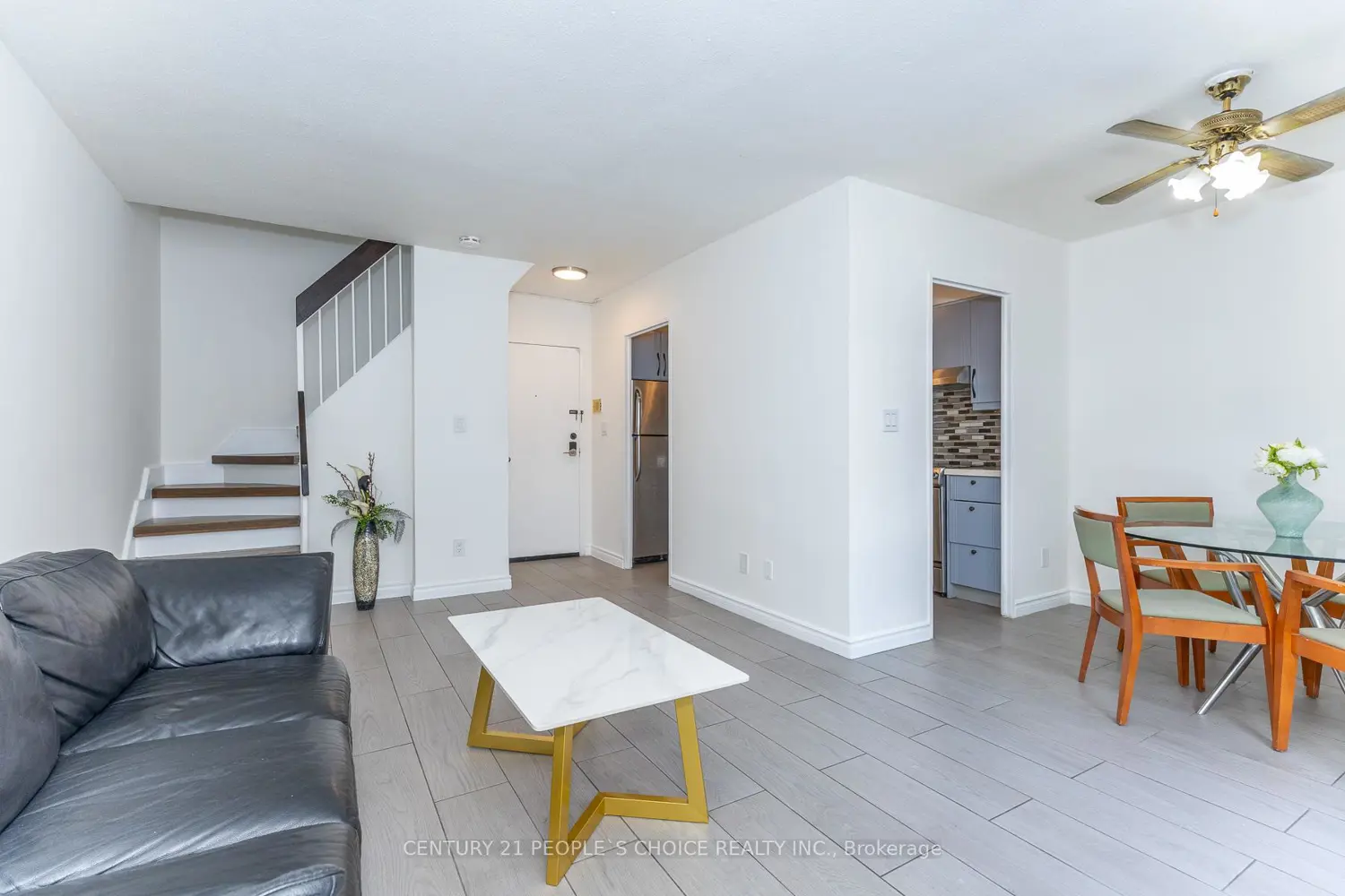10 Eddystone Avenue 106 photo 4