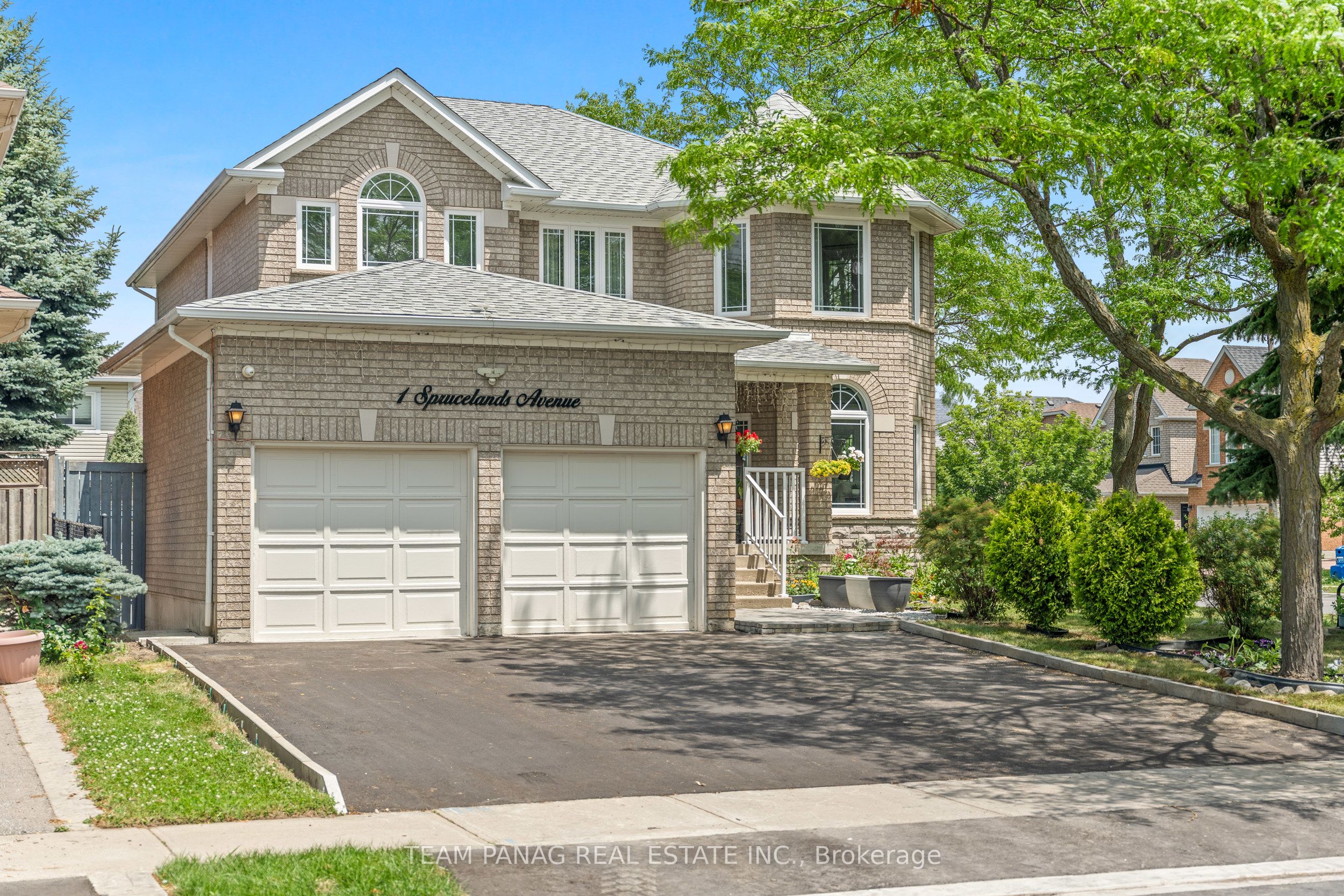 1 Sprucelands Avenue, Brampton, ON, L6R 1M5
