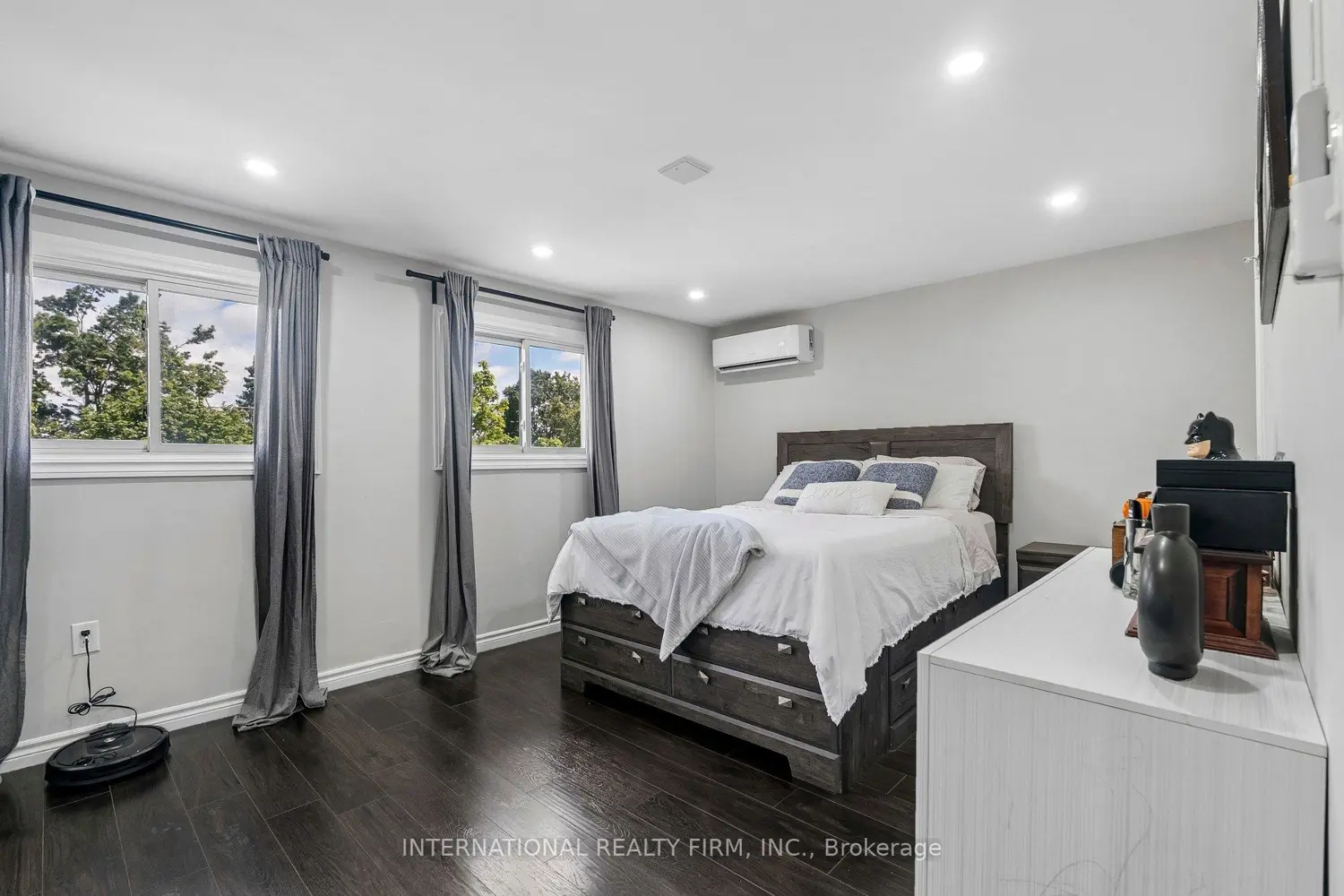 206 Hickling Trail photo 4