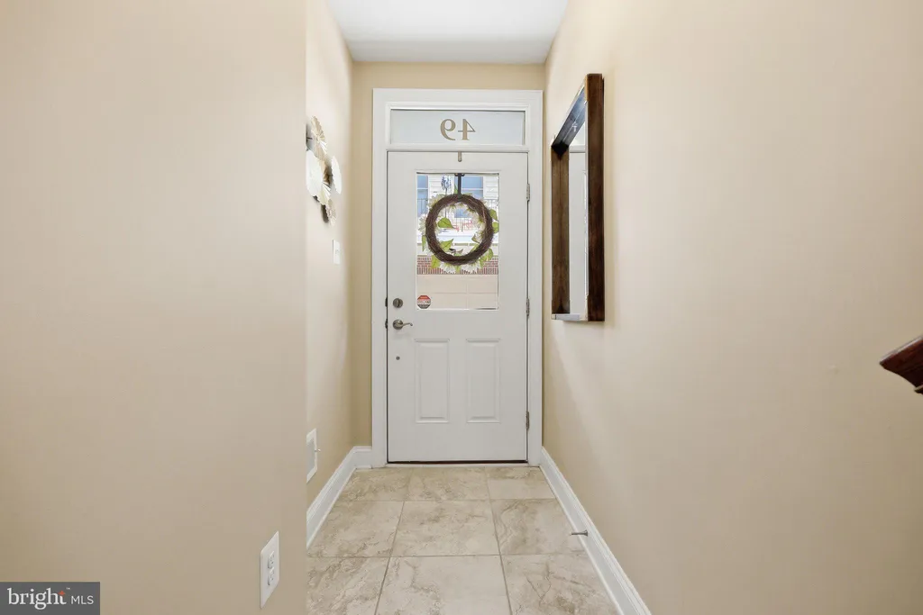 49 Maxwell Sq, Frederick, MD 21701 photo 4