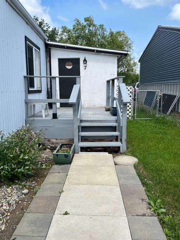 7 Walsh Bay, Acme, AB, T0M 0A0 photo 4