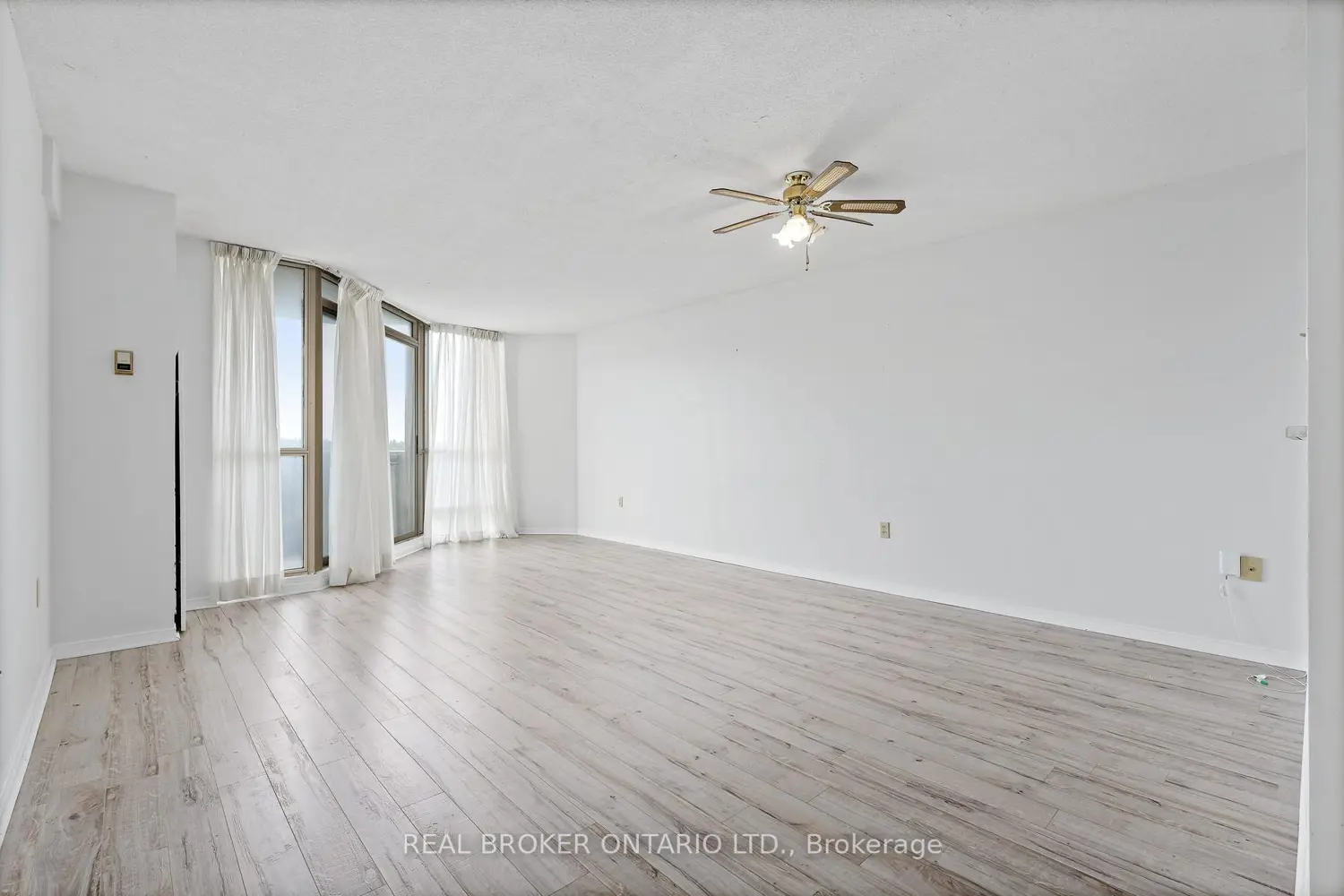 20 Mcfarlane Drive 705 photo 5
