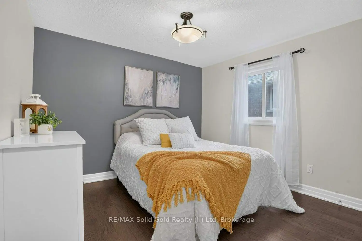 51 Westcliff Way photo 3