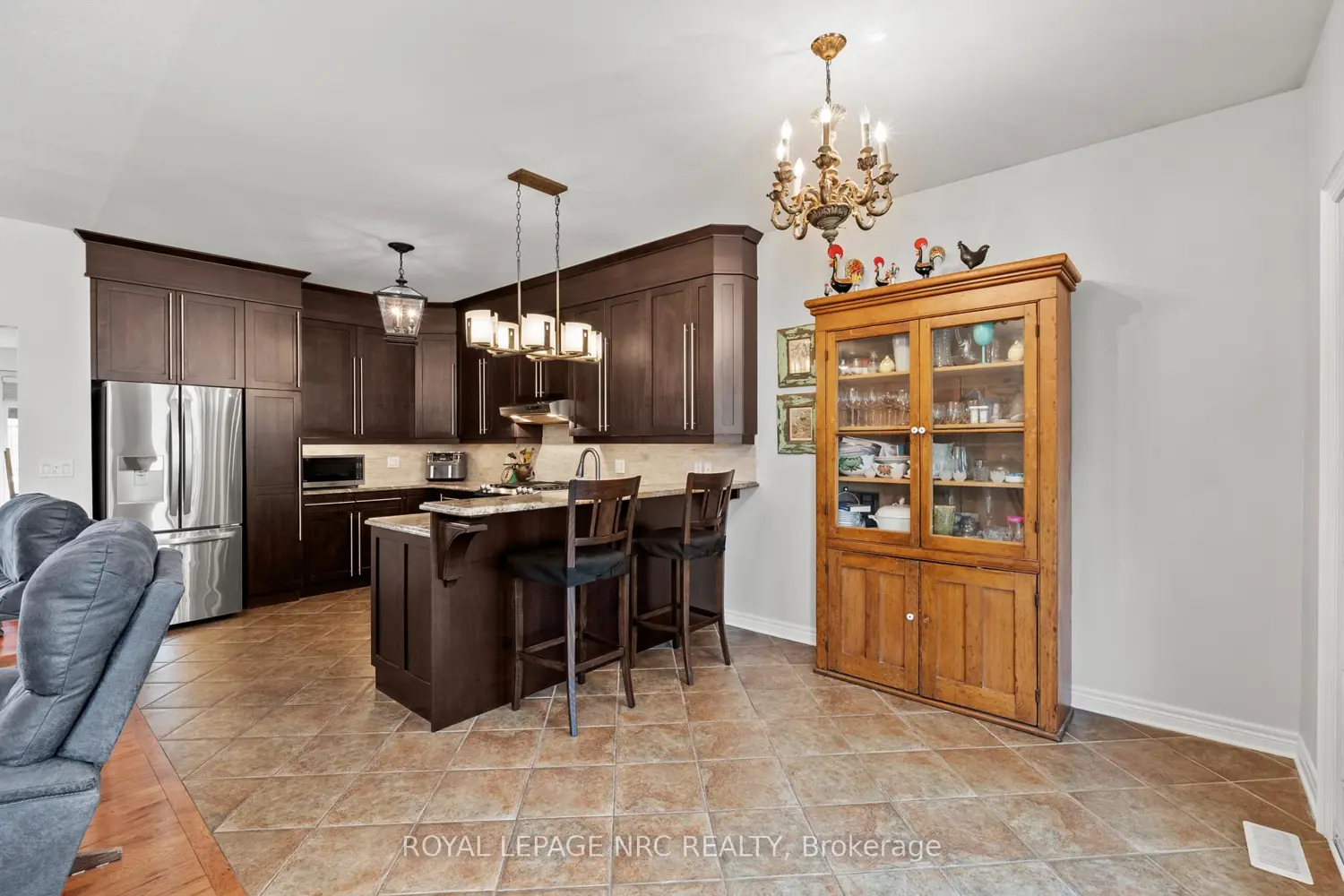 31 Annmarie Drive photo 3