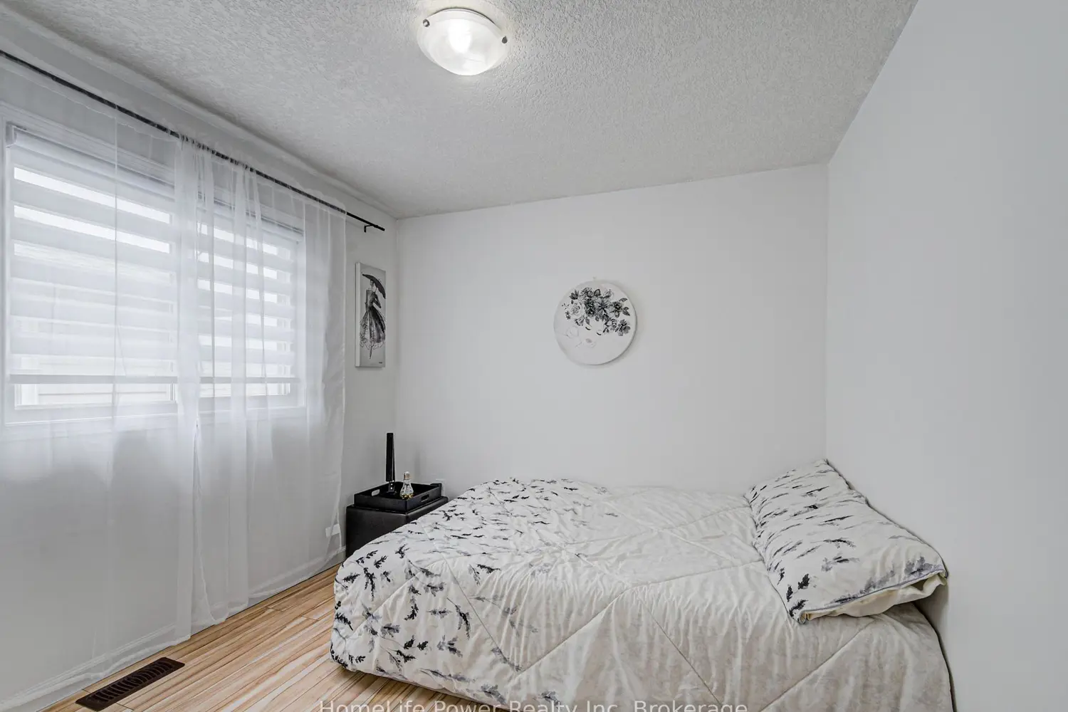 533 Activa Avenue photo 3