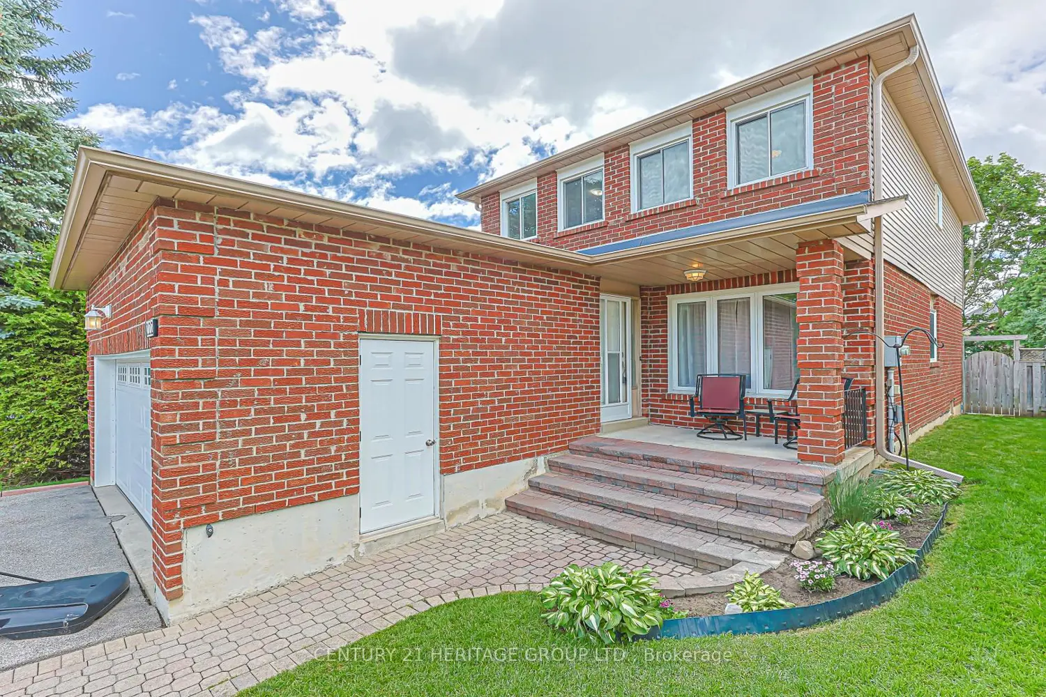 222 Forsyth Road photo 2