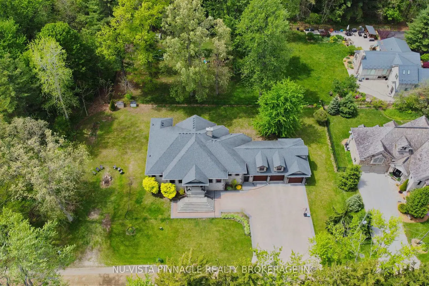 9082 Ferne Drive photo 4