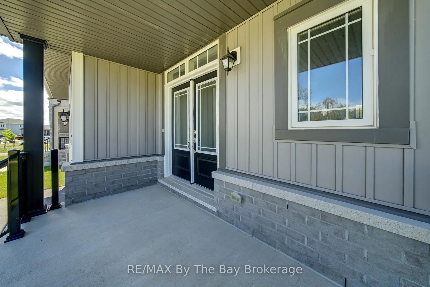 1 Amber Drive photo 3