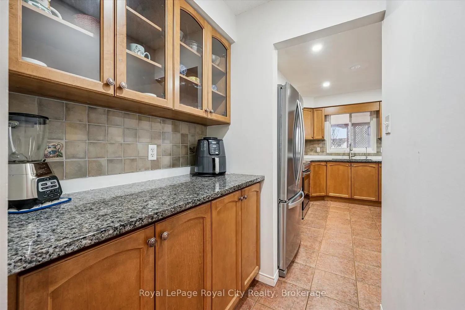 64 Milson Crescent photo 4