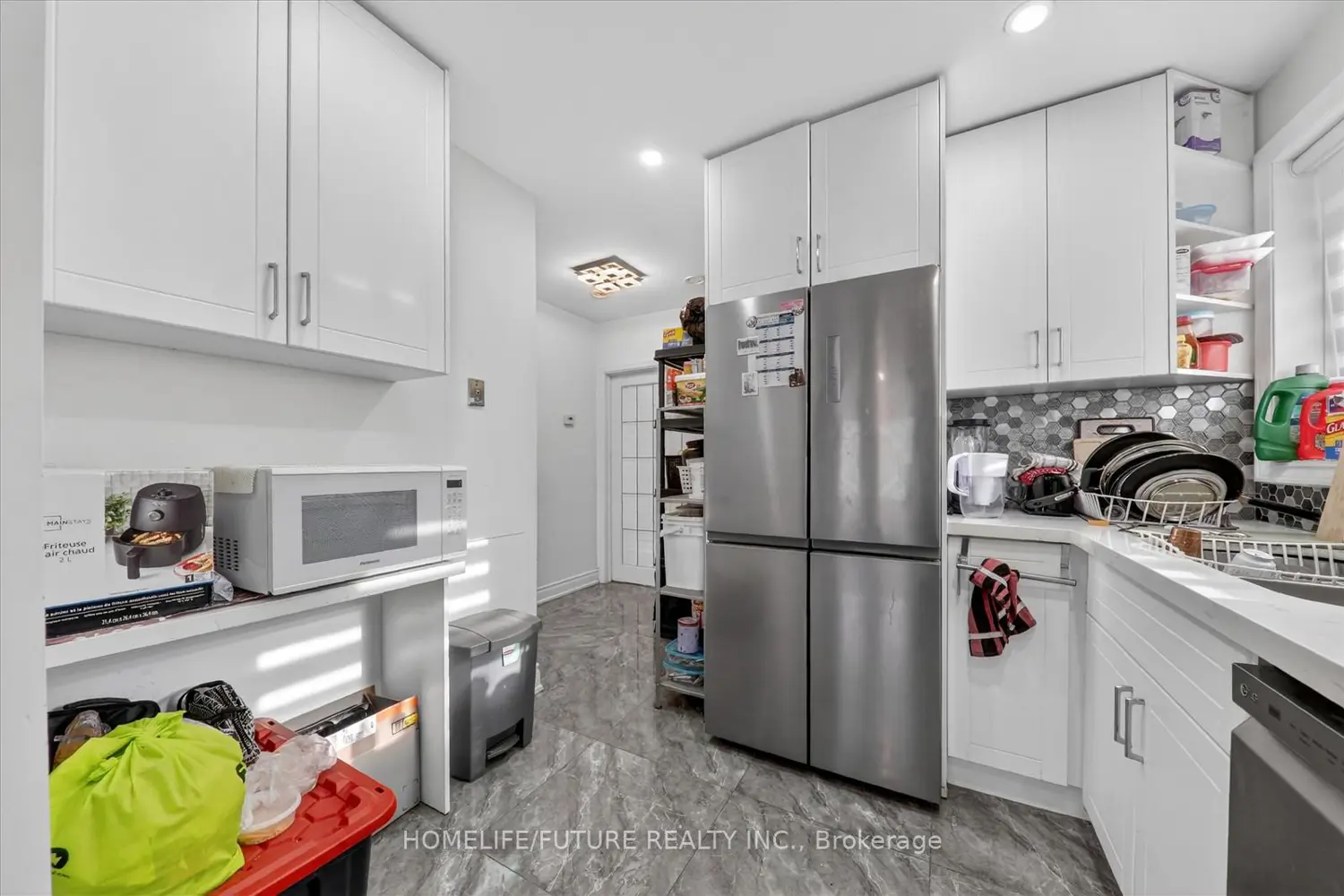 21 Aspendale Drive photo 4