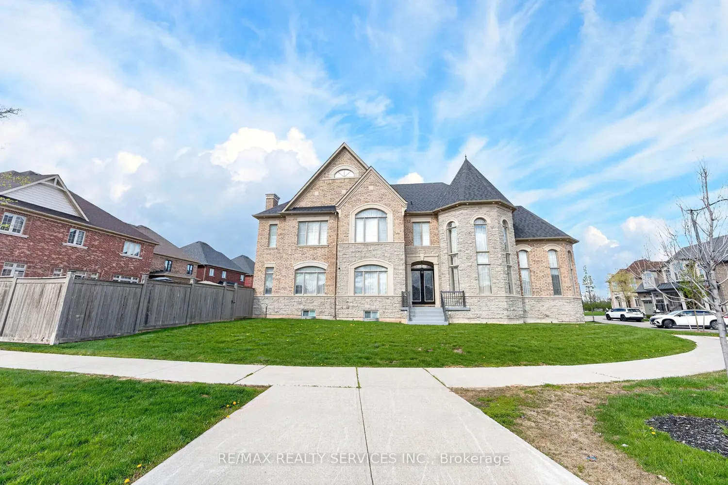 28 Pendergast Court